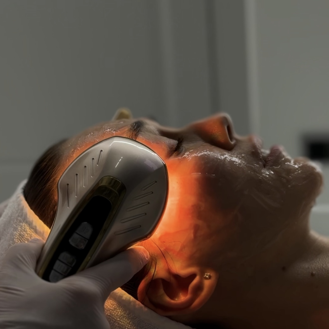 Микротоковая терапия и массаж